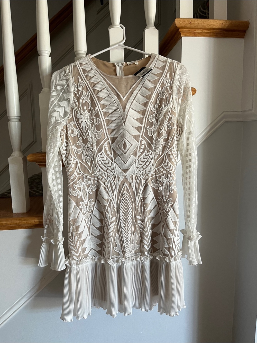 Ivory & Nude Long-Sleeve Embroidered Lace Dress